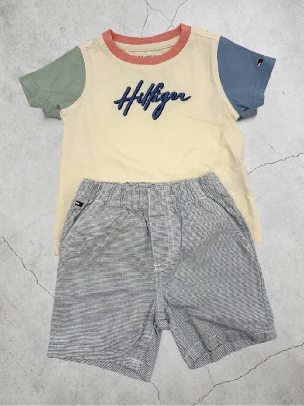 Tommy Hilfiger Colorblock Logo Tee & Striped Shorts Set Boys 12 Months